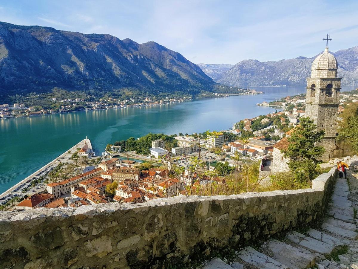 La Dolce Vita Apartments Kotor Exterior foto